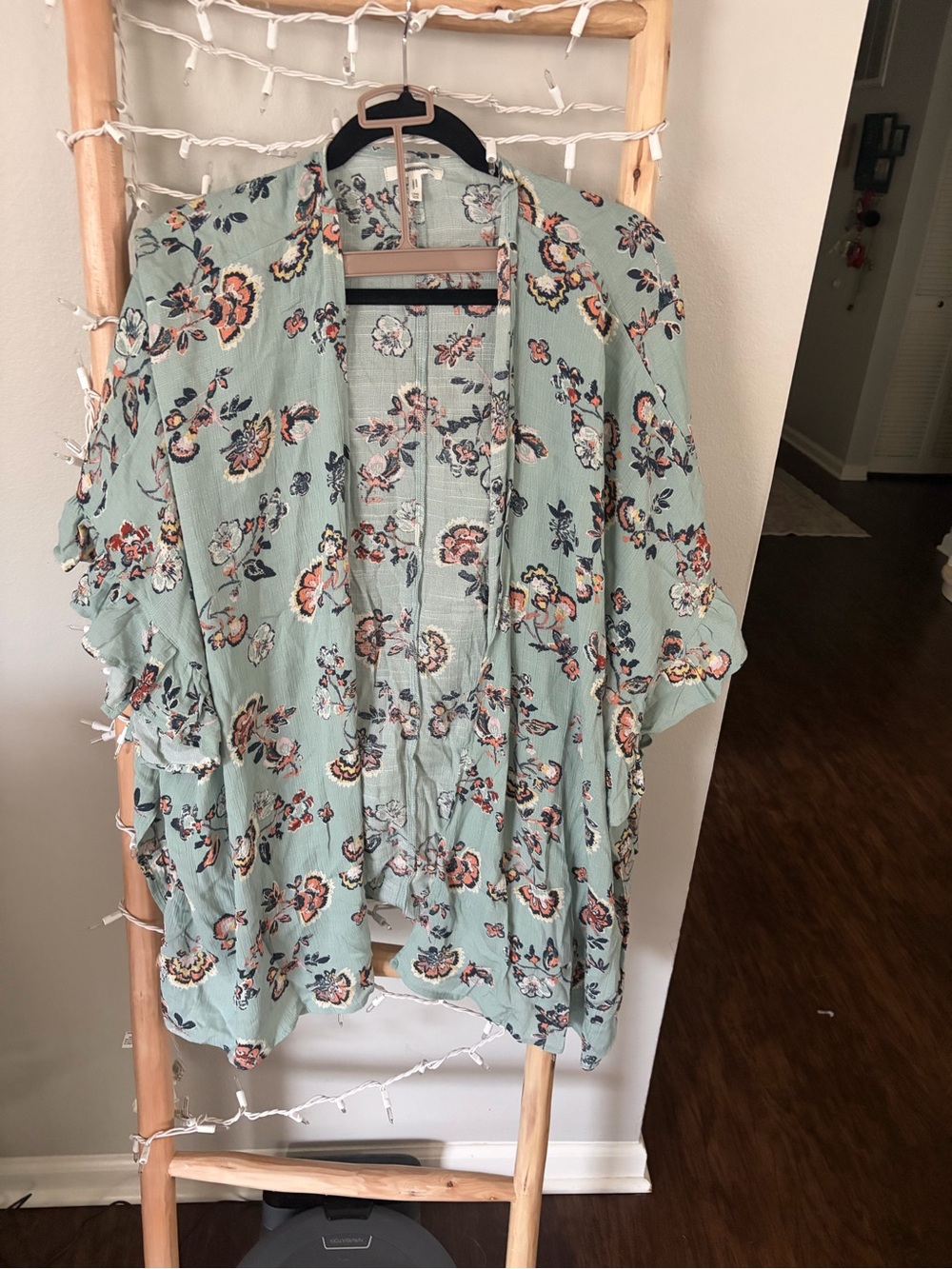 Maurices Mint Green Floral Open-Front Kimono